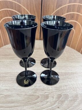 Carico Black Lead Crystal Wine Glasses Set of 4, 8 oz Round, Made in Japan